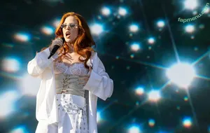 Jess Glynne / jessglynne nude photo #0135