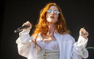 Jess Glynne / jessglynne nude photo #0143