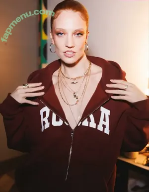 Jess Glynne / jessglynne nude photo #0190