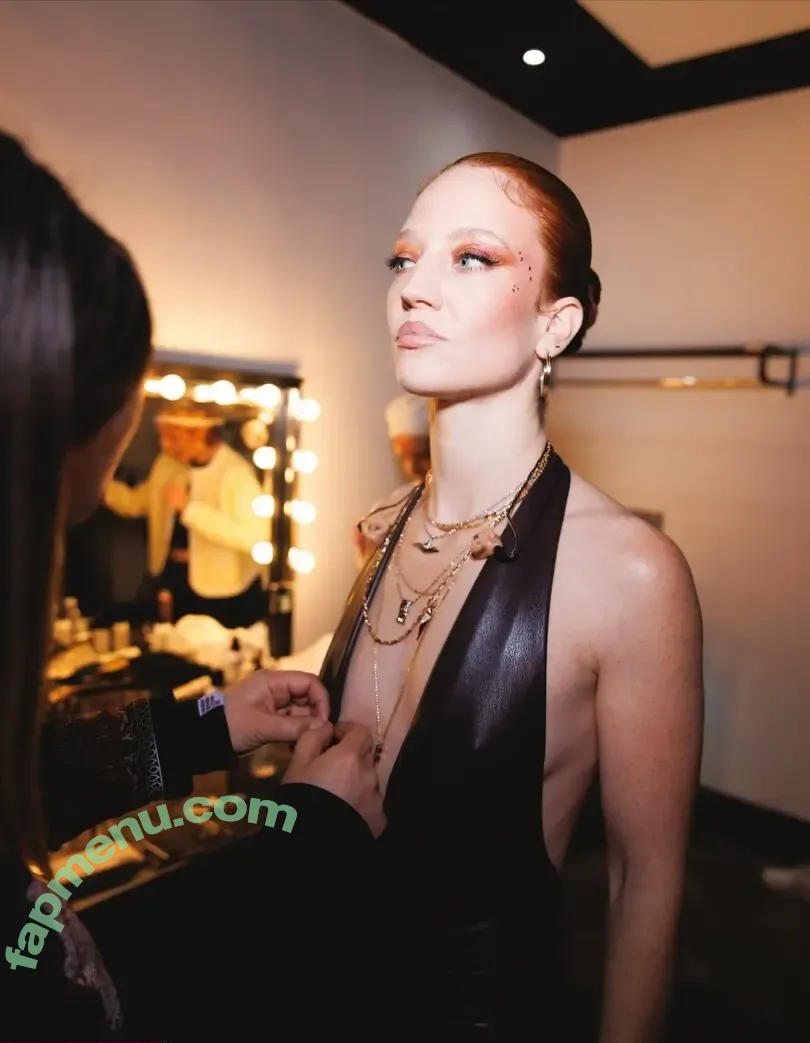 Jess Glynne nude photo #0197 (jessglynne)