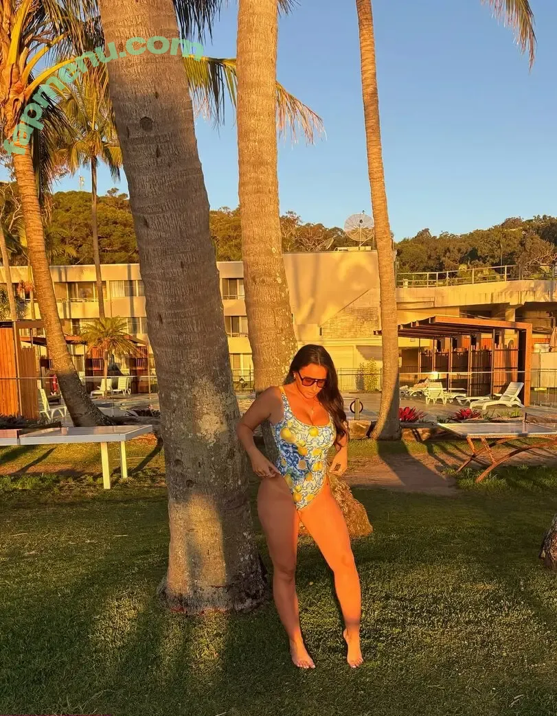 Jess McCormack nude photo #0114 (jessidoll01 / jessiemccormack_)