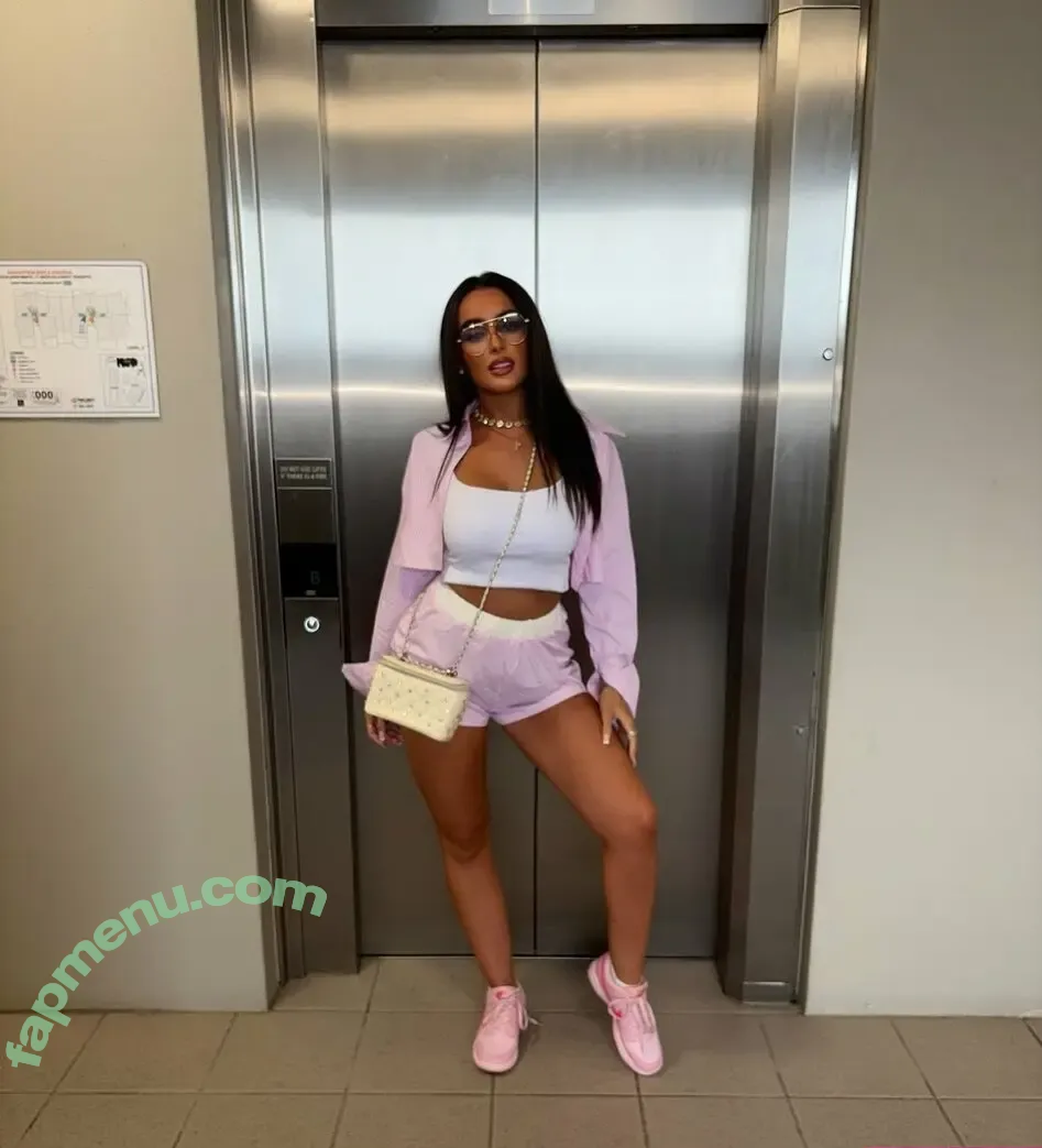 Jess McCormack nude photo #0115 (jessidoll01 / jessiemccormack_)