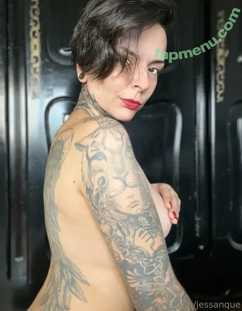 jessanque nude photo #0015 (jessandquinn)