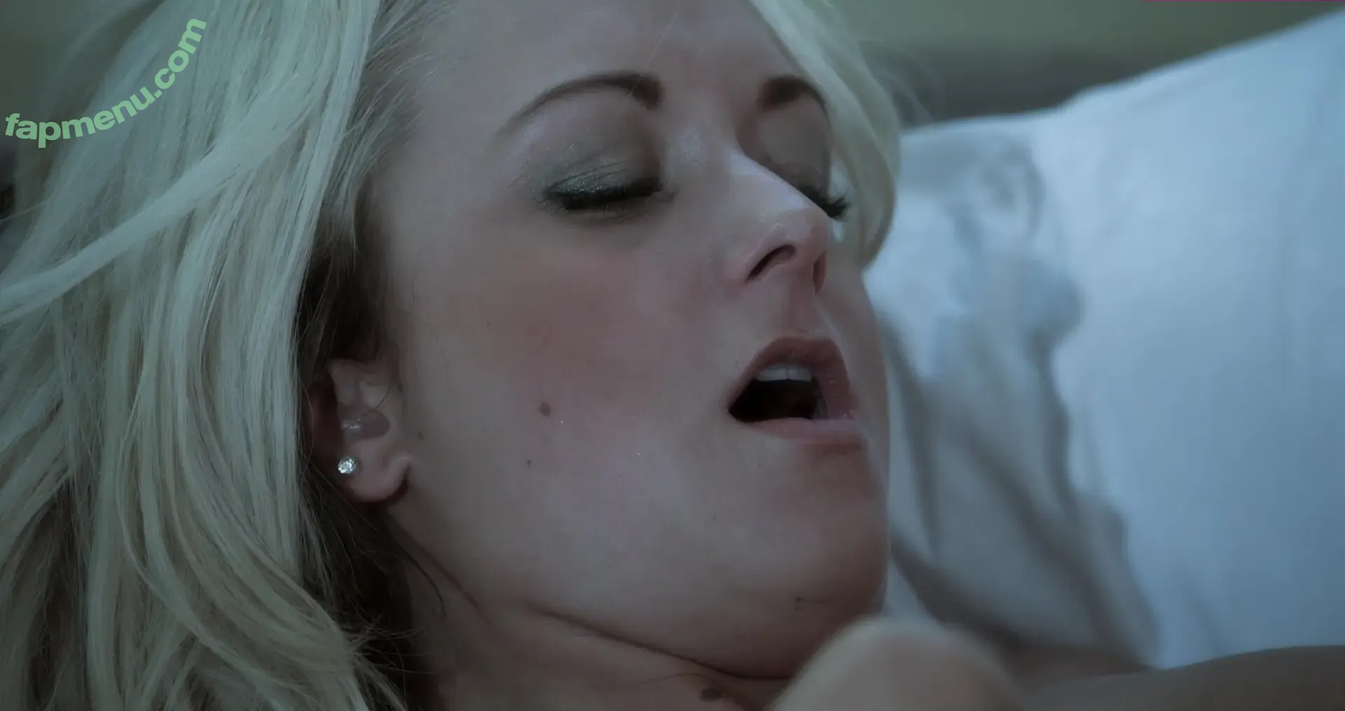 Jesse Jane nude photo #0693 (jessejanex / thejessejane)