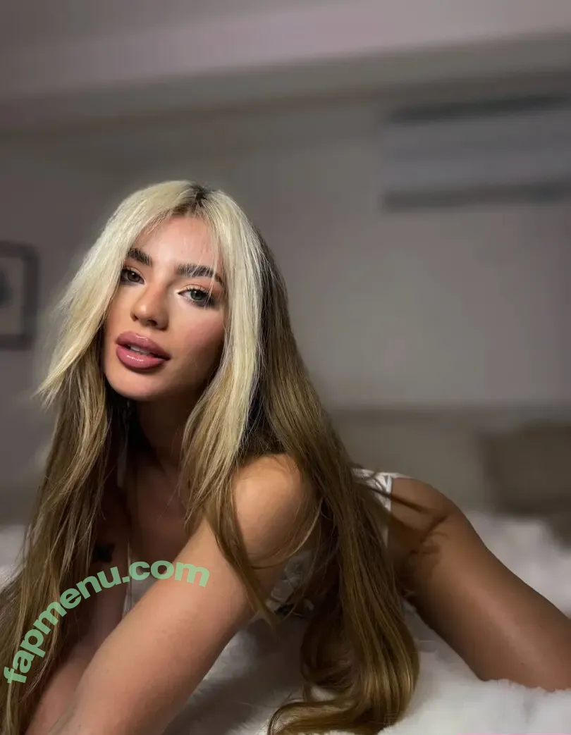 Jessemiaj nude photo #0068 (b0atys gf / jessiemiaj)