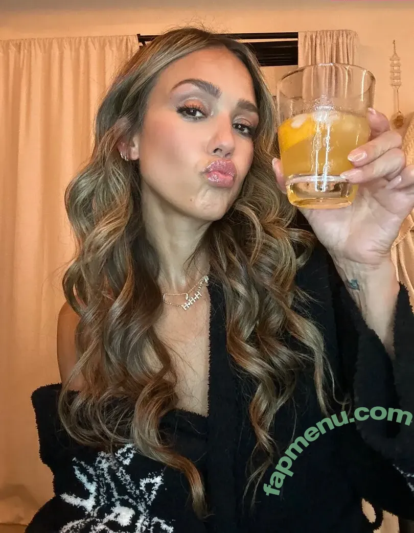 Jessica Alba nude photo #0238 (jessicaalba)