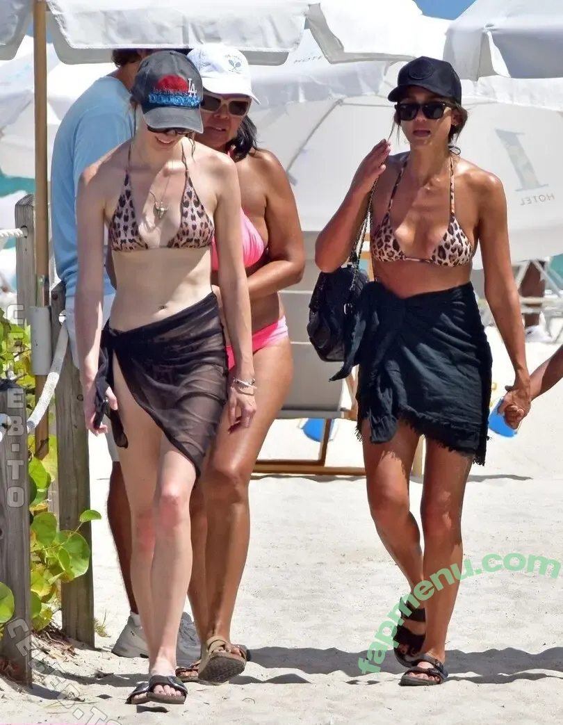 Jessica Alba nude photo #0495 (jessicaalba)