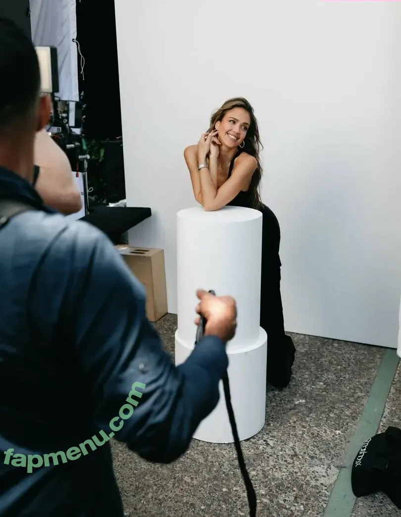 Jessica Alba nude photo #0513 (jessicaalba)