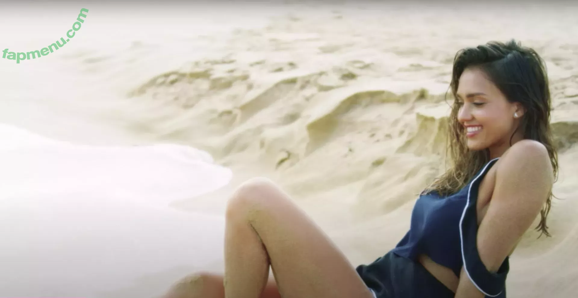 Jessica Alba nude photo #0975 (jessicaalba)