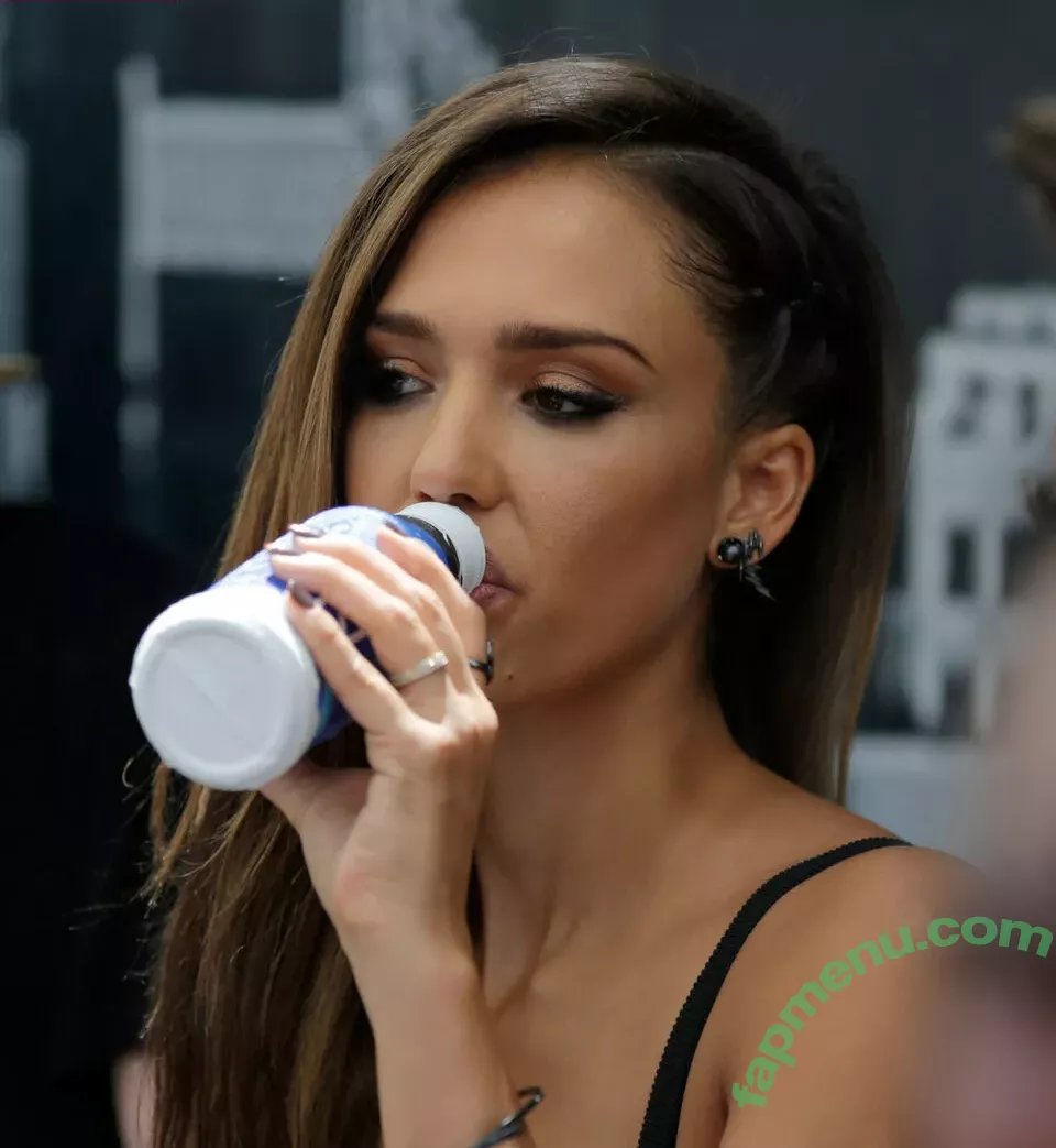 Jessica Alba nude photo #1014 (jessicaalba)