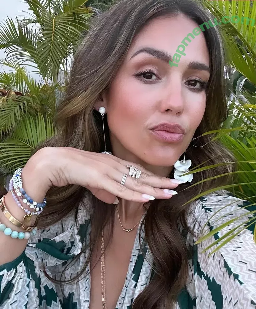 Jessica Alba nude photo #1192 (jessicaalba)