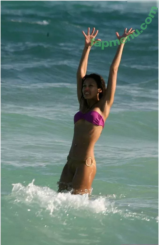 Jessica Alba nude photo #1238 (jessicaalba)