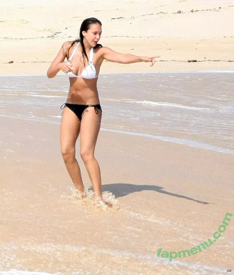 Jessica Alba nude photo #1319 (jessicaalba)