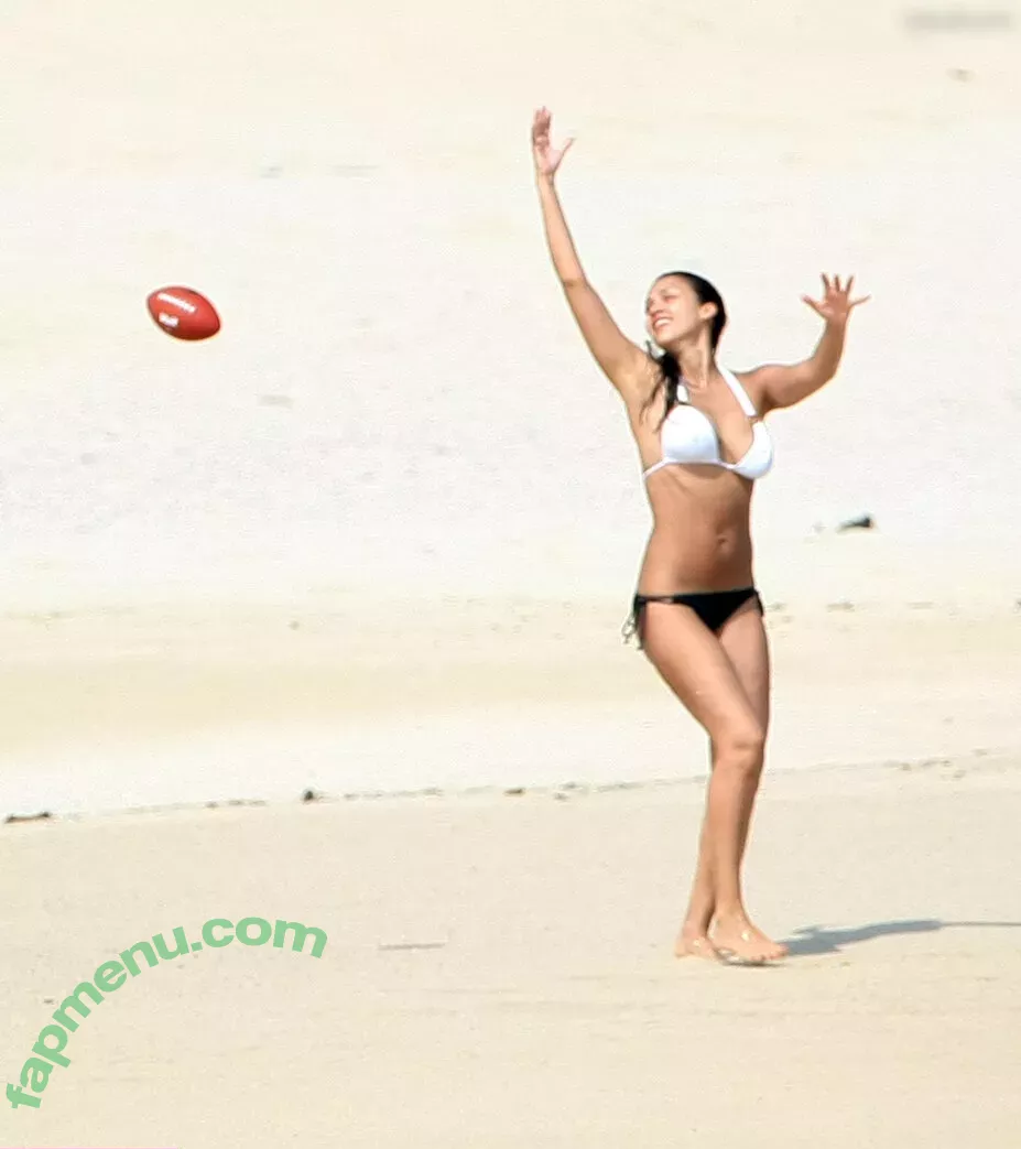 Jessica Alba nude photo #1323 (jessicaalba)