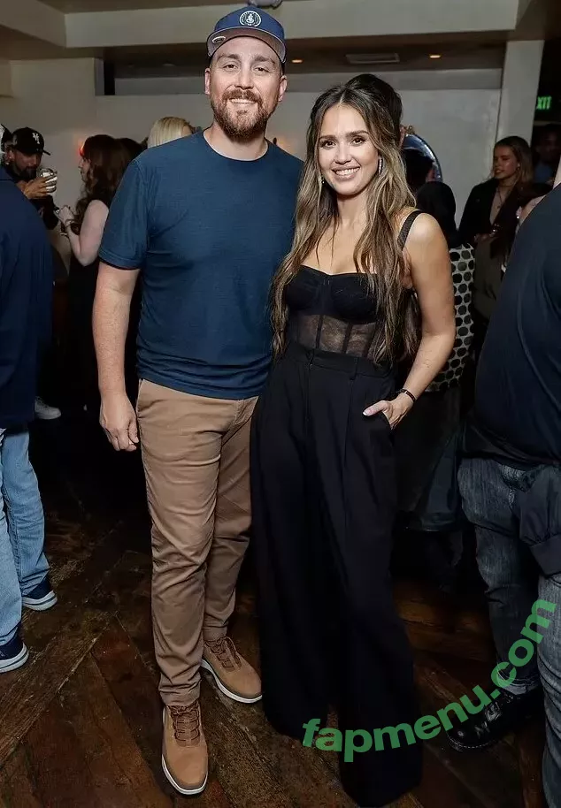 Jessica Alba nude photo #1355 (jessicaalba)