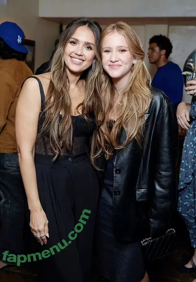 Jessica Alba nude photo #1356 (jessicaalba)