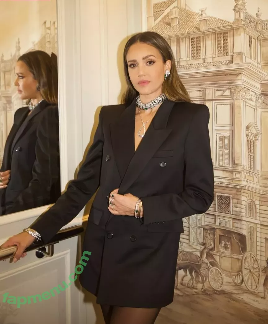 Jessica Alba nude photo #1367 (jessicaalba)