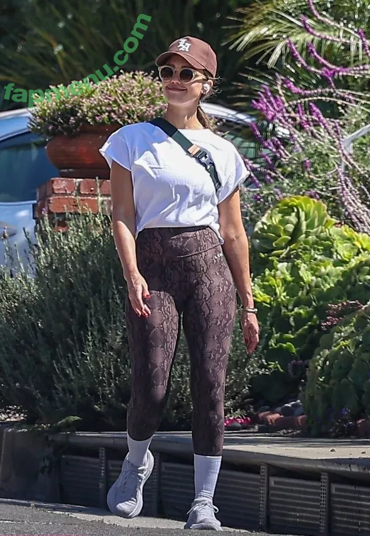 Jessica Alba nude photo #1426 (jessicaalba)