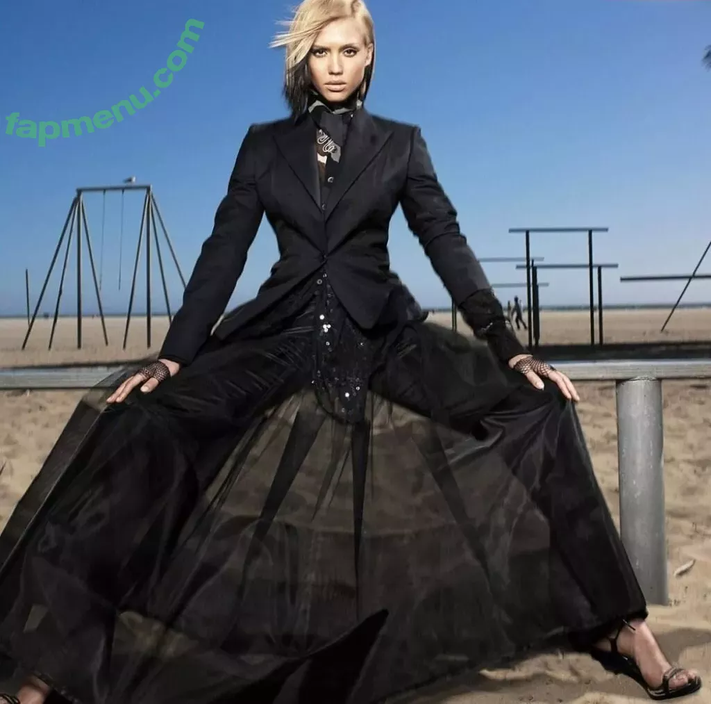 Jessica Alba nude photo #1453 (jessicaalba)