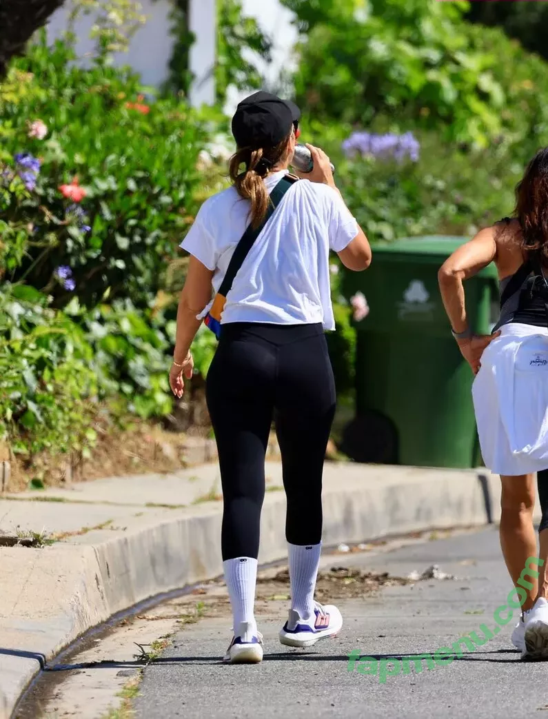 Jessica Alba nude photo #1492 (jessicaalba)