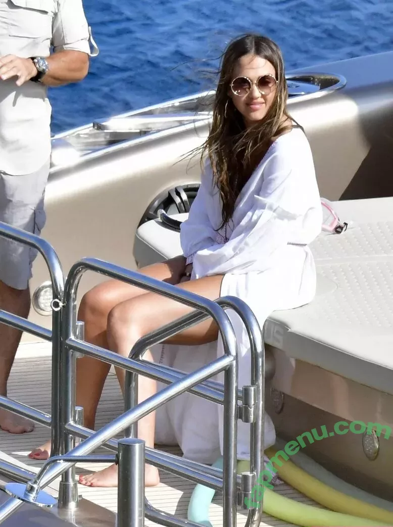 Jessica Alba nude photo #1638 (jessicaalba)