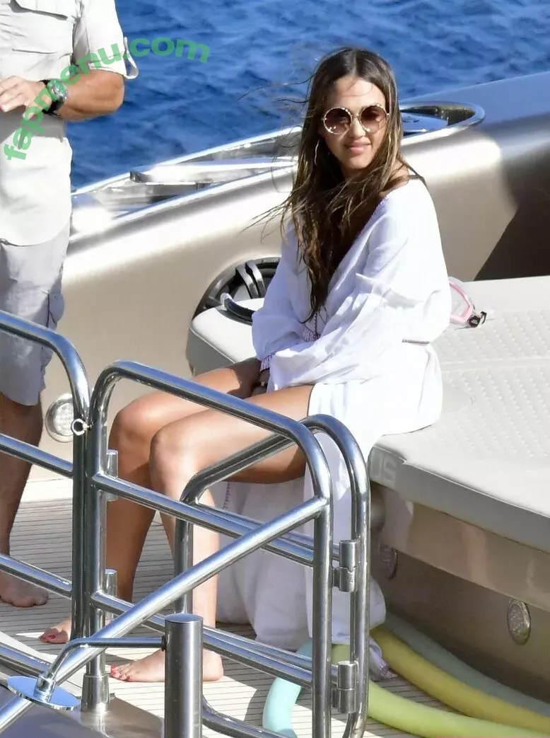 Jessica Alba nude photo #1651 (jessicaalba)