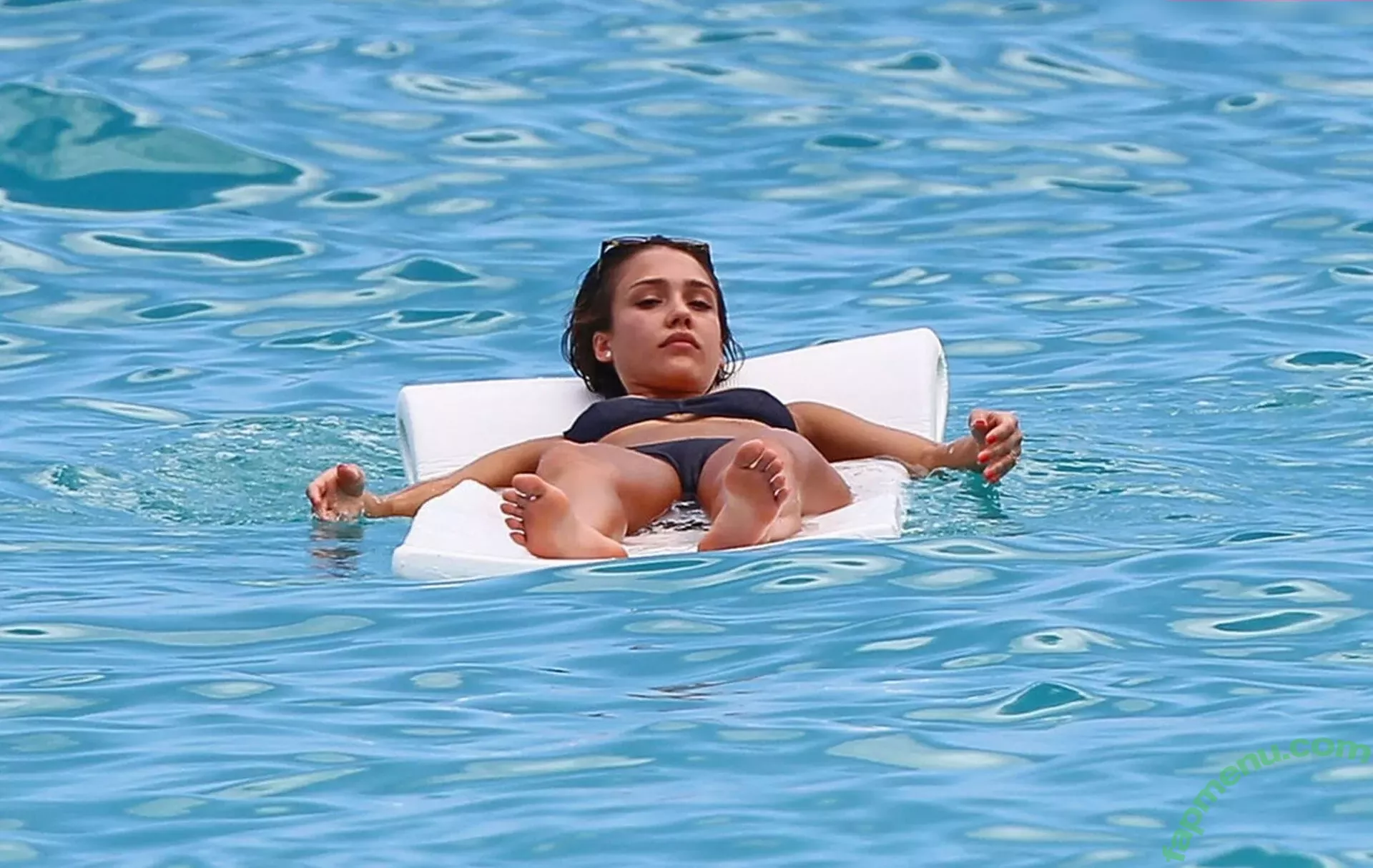 Jessica Alba nude photo #1855 (jessicaalba)