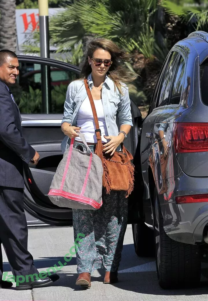 Jessica Alba nude photo #1864 (jessicaalba)