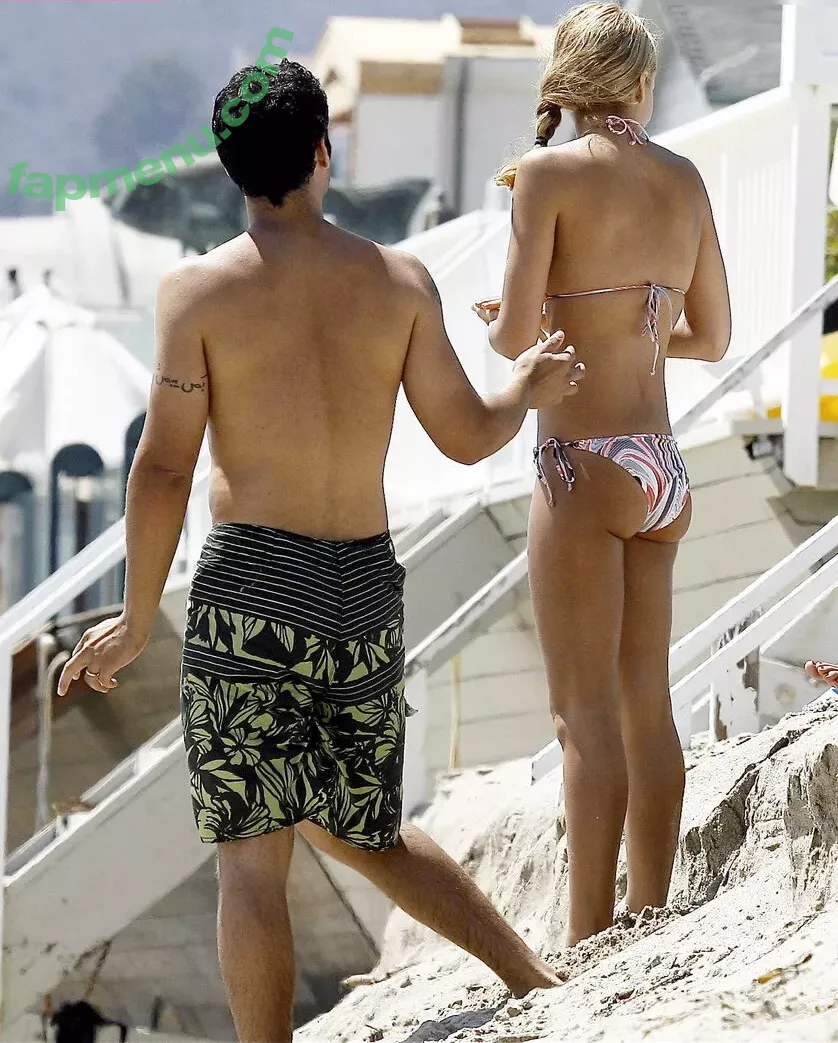 Jessica Alba nude photo #1957 (jessicaalba)