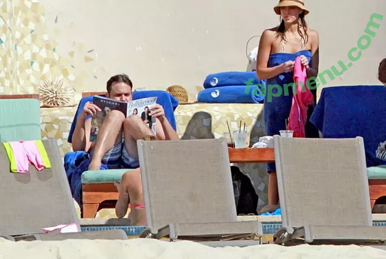 Jessica Alba nude photo #1969 (jessicaalba)