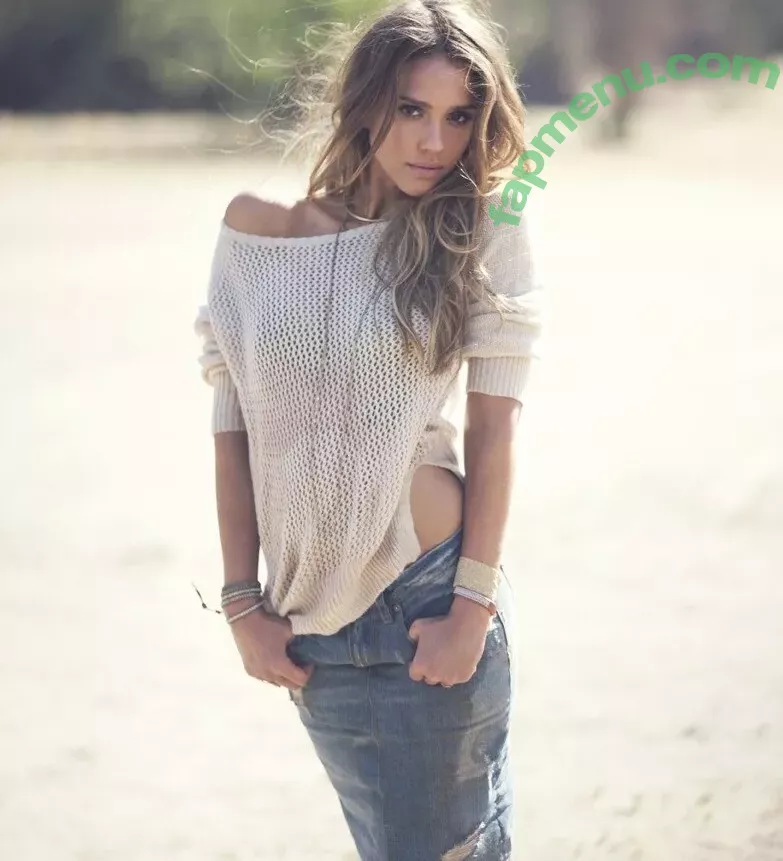 Jessica Alba nude photo #1975 (jessicaalba)