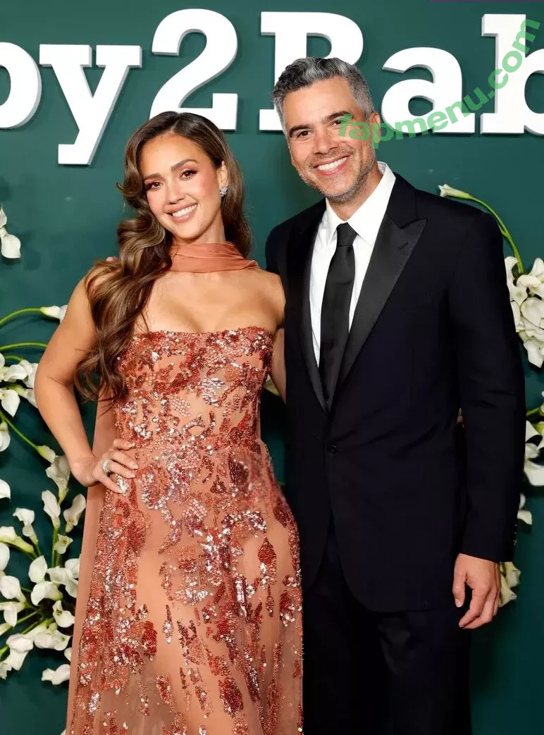 Jessica Alba nude photo #2051 (jessicaalba)