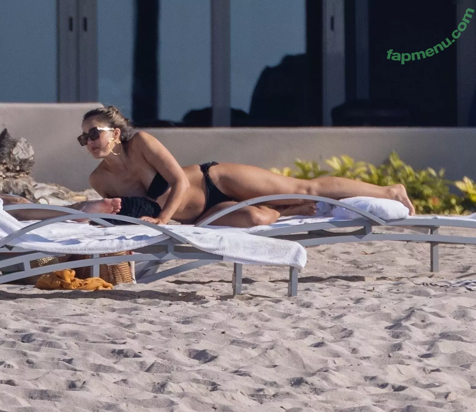 Jessica Alba nude photo #2150 (jessicaalba)