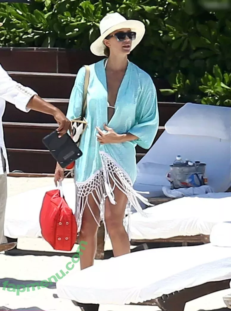 Jessica Alba nude photo #2161 (jessicaalba)