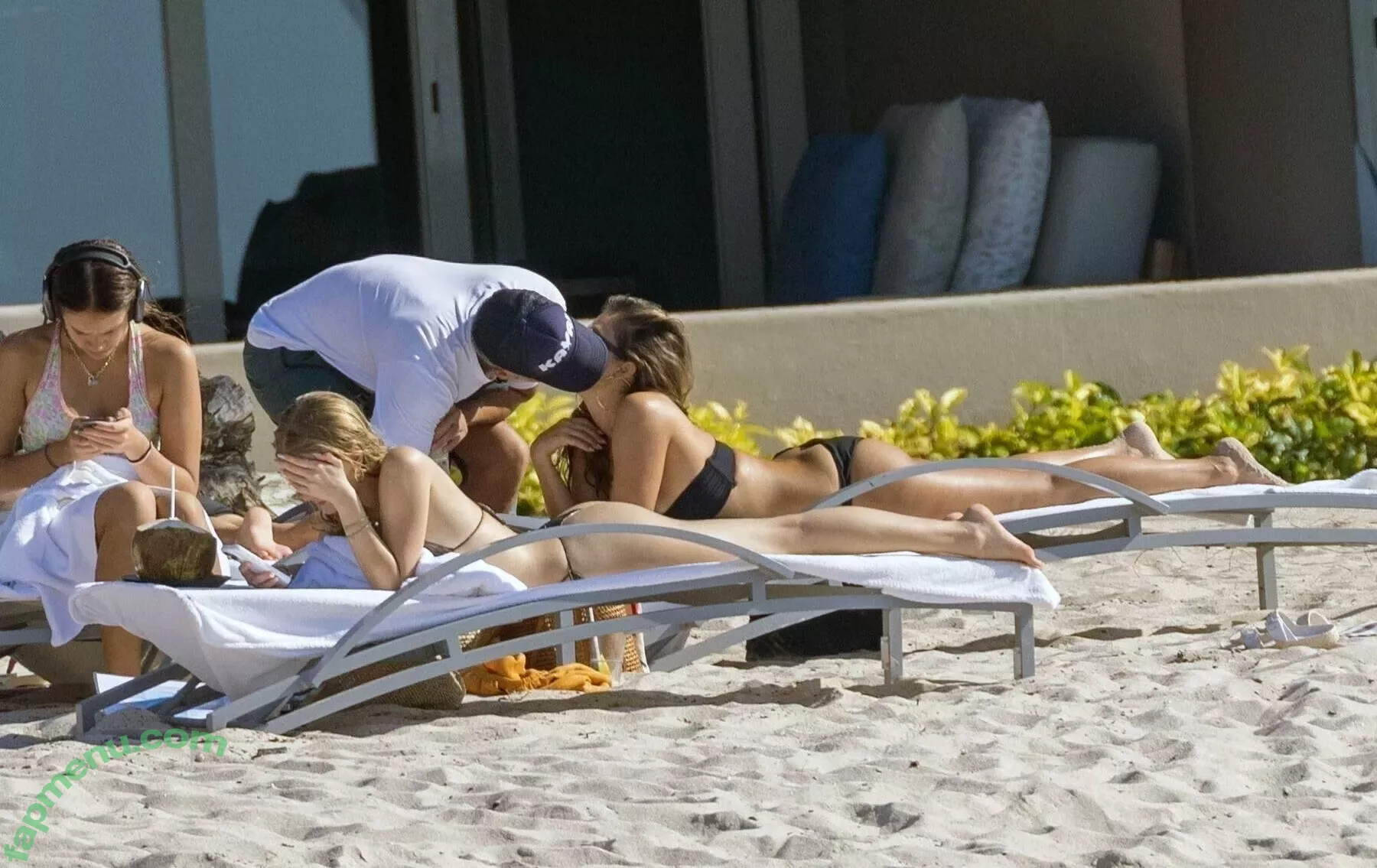 Jessica Alba nude photo #2175 (jessicaalba)