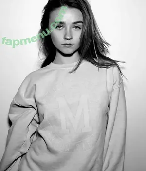 Jessica Barden / jessybarden nude photo #0029