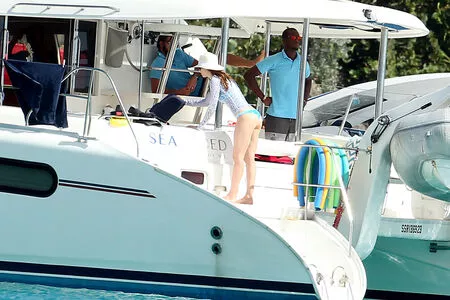 Jessica Biel / JessicaBiel / jessica_biel nude photo #0087