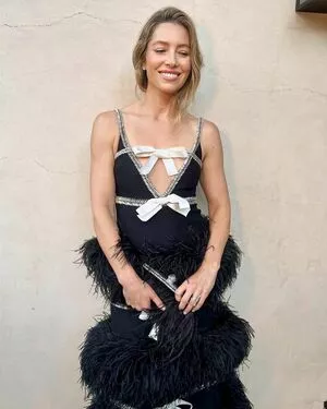 Jessica Biel / JessicaBiel / jessica_biel nude photo #0215