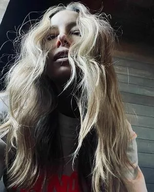 Jessica Biel / JessicaBiel / jessica_biel nude photo #0220