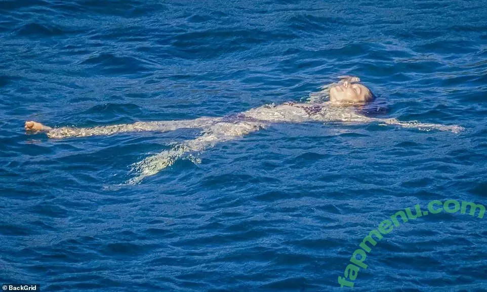 Jessica Biel nude photo #0176 (JessicaBiel / jessica_biel)