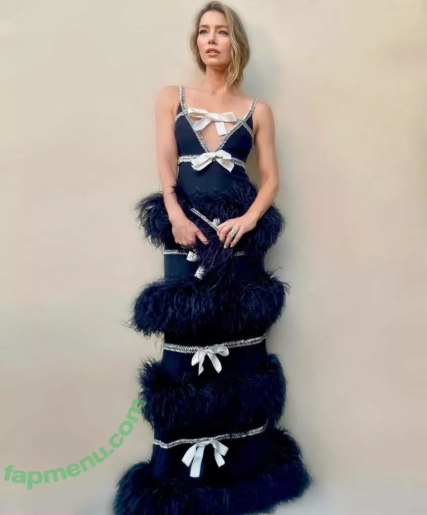 Jessica Biel nude photo #0214 (JessicaBiel / jessica_biel)