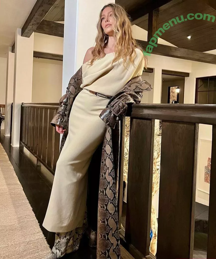 Jessica Biel nude photo #0224 (JessicaBiel / jessica_biel)