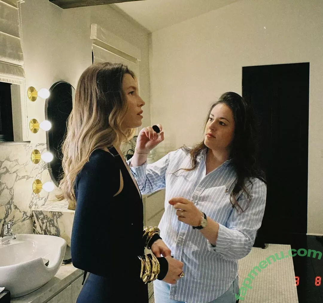 Jessica Biel nude photo #0453 (JessicaBiel / jessica_biel)