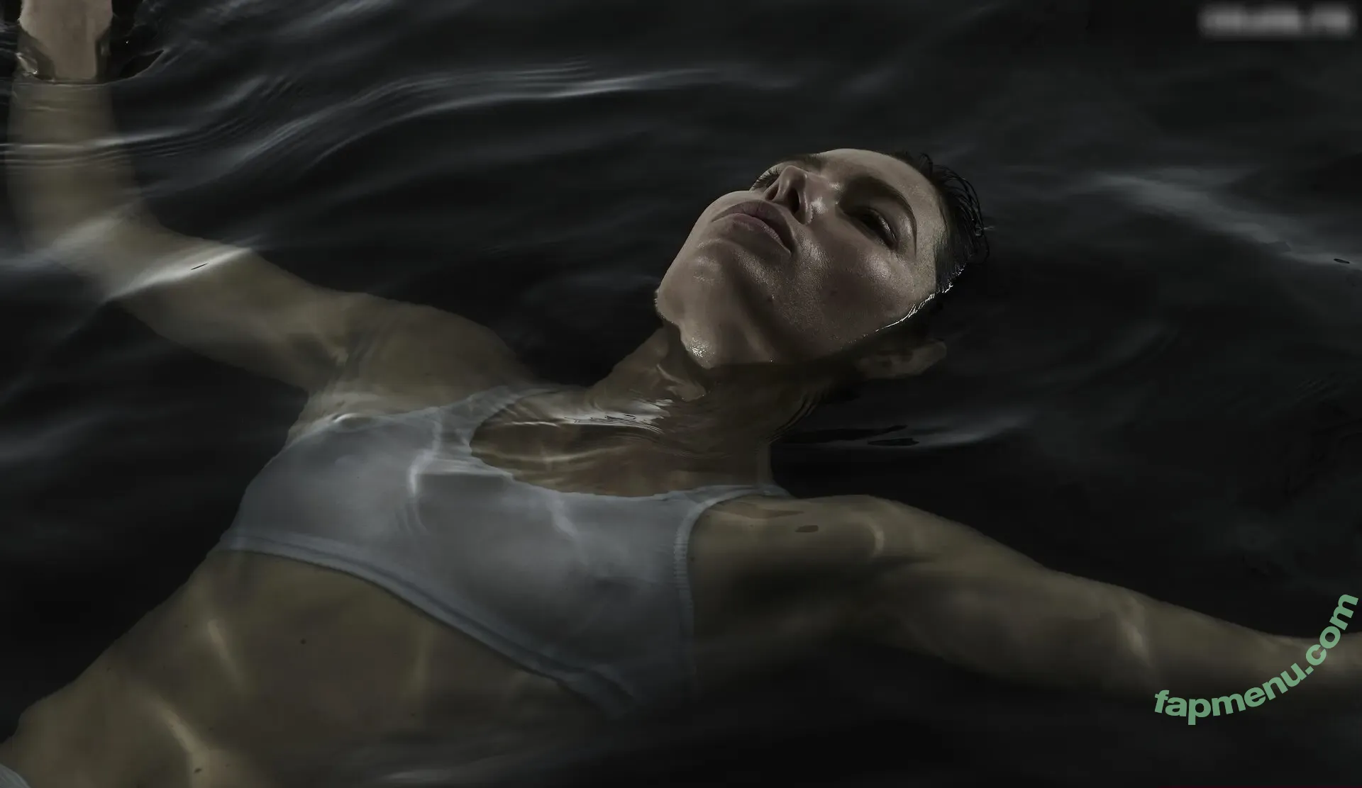 Jessica Biel nude photo #0887 (JessicaBiel / jessica_biel)