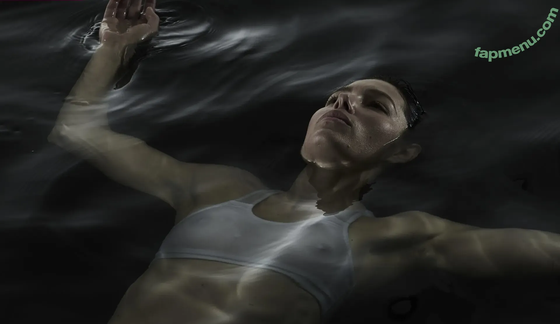 Jessica Biel nude photo #0889 (JessicaBiel / jessica_biel)