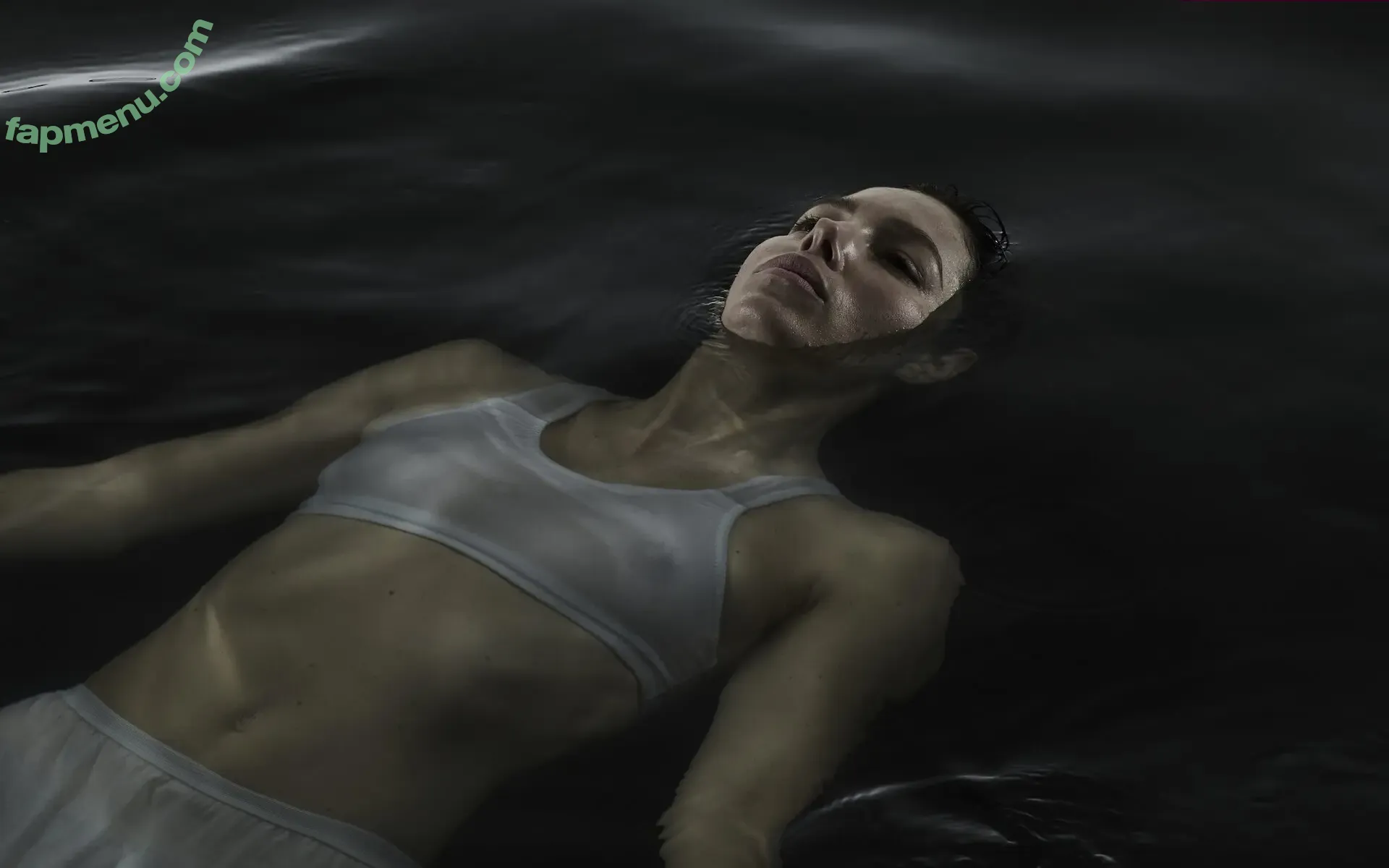 Jessica Biel nude photo #0893 (JessicaBiel / jessica_biel)