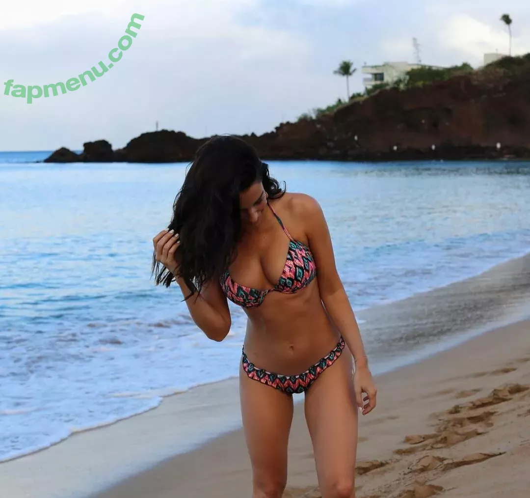 Jessica Lowndes nude photo #0212 (jessicalowndes)