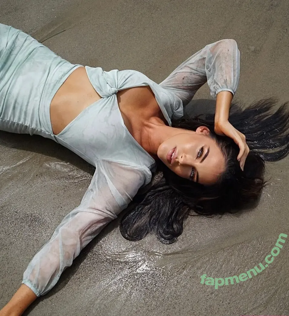 Jessica Lowndes nude photo #0554 (jessicalowndes)