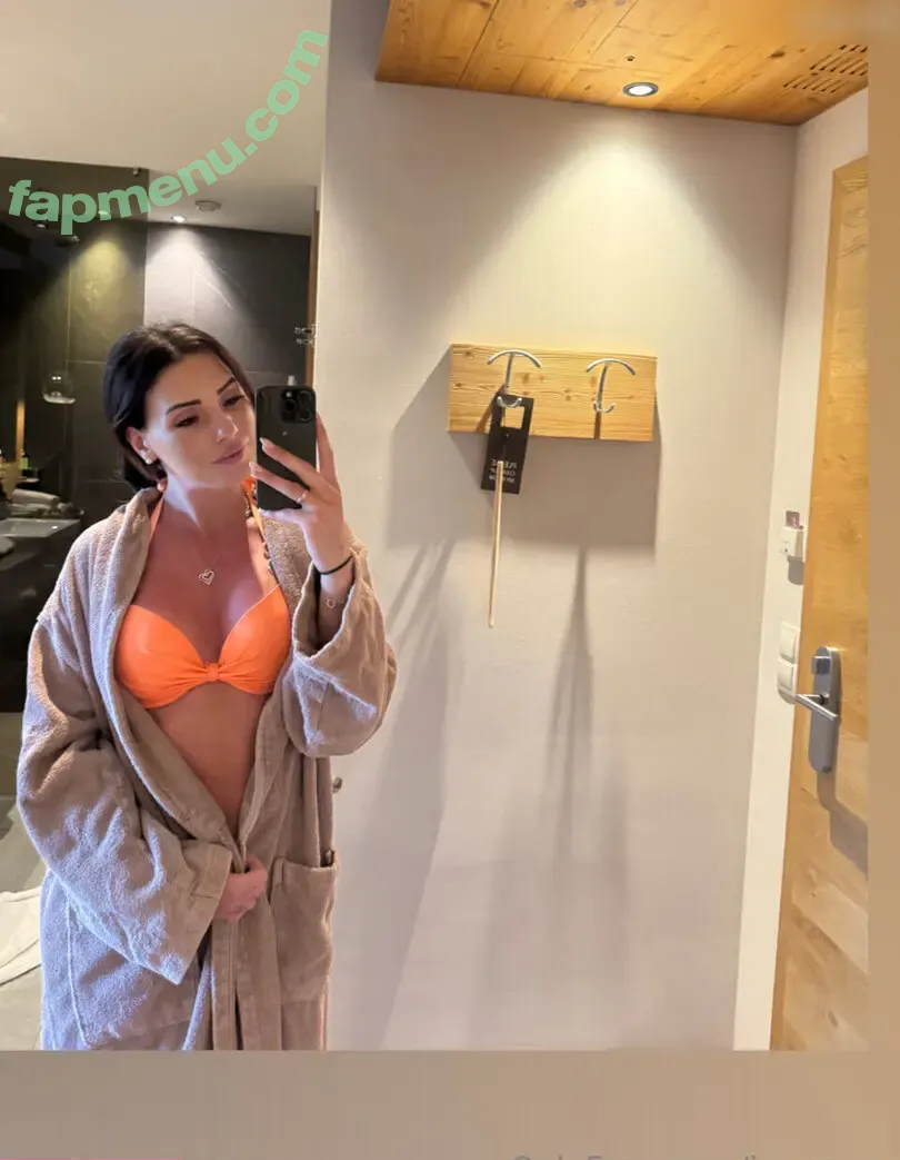 Jessica Neumann nude photo #0029 (Jessica Neumann)