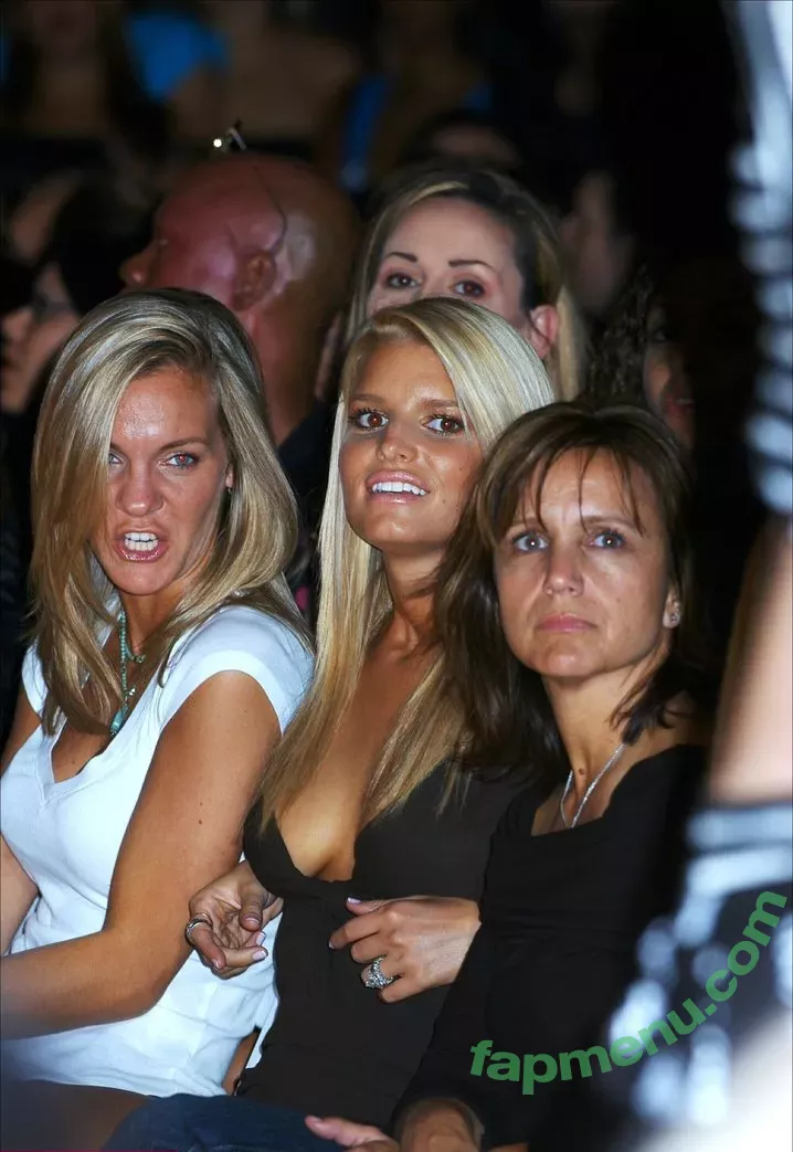 Jessica Simpson nude photo #0051 (52529184 / JessicaSimpson)